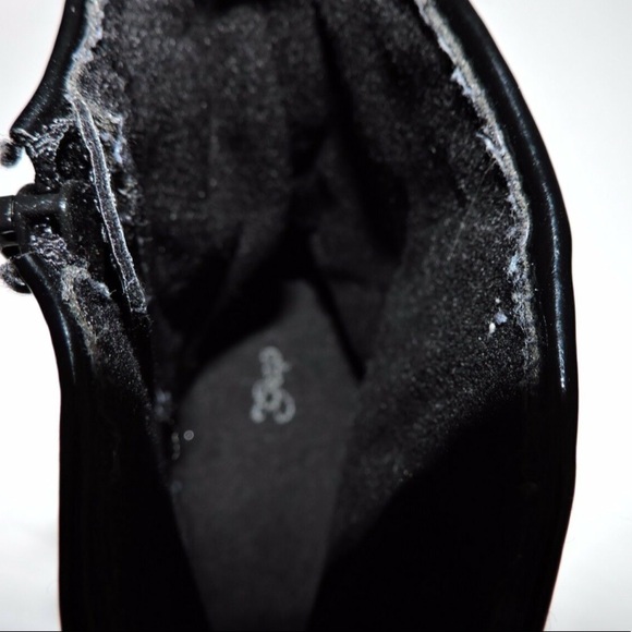 GAP True Black Boots V2 Modern Bow Zip Slip On 10 - Picture 6 of 6